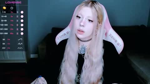 succubus_leslie online show from October 17, 11:52 pm