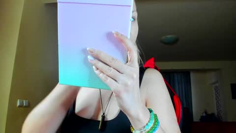 Snapshot of sugar_mayy chatting on January 22, 6:20 am May online show from January 22, 6:20 am