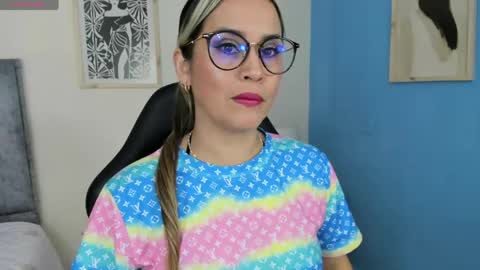 sugar_milff online show from May 20, 12:57 pm