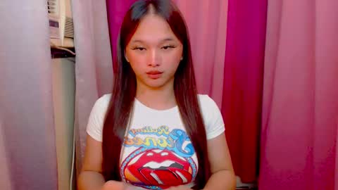 Snapshot of sugar_munch chatting on February 21, 9:00 pm Cheska online show from February 21, 9:00 pm
