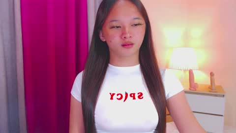 Snapshot of sugar_munch chatting on March 12, 6:00 pm Cheska online show from March 12, 6:00 pm
