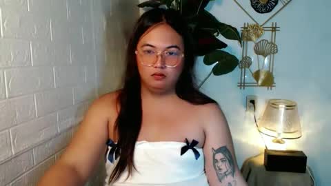 belle online show from May 15, 7:00 am