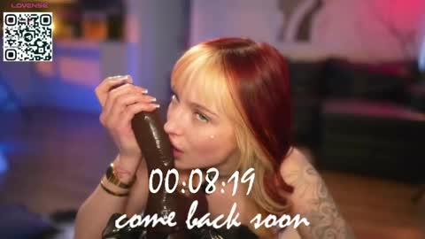 Lika ginger  Jessy blond   online show from May 14, 3:01 am