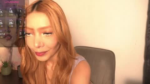 Suki online show from May 18, 1:48 am