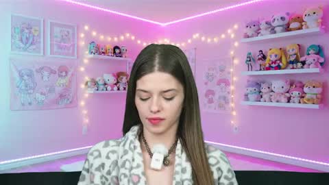 sukie_spooky online show from April 3, 3:32 pm