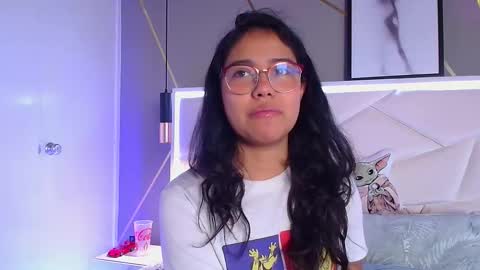 SUKI online show from February 11, 1:23 pm