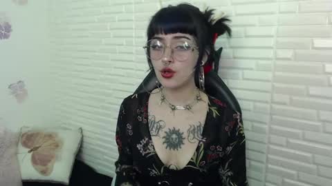 Sumak  online show from April 9, 2:33 pm