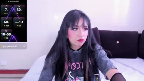 Snapshot of sumeragi_cat chatting on January 18, 3:27 pm Nicolle online show from January 18, 3:27 pm