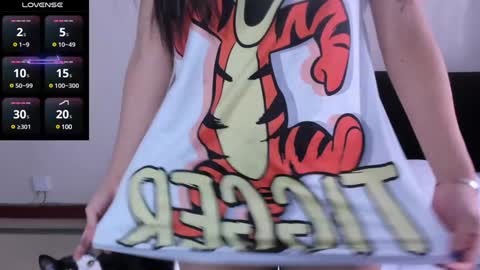 Snapshot of sumeragi_cat chatting on December 23, 3:33 pm Nicolle online show from December 23, 3:33 pm