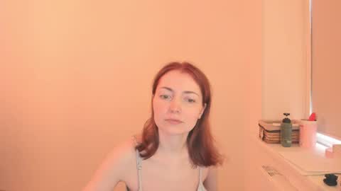 Summer Preston online show from May 9, 4:42 pm