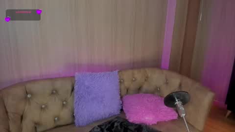 Snapshot of summerssangel chatting on September 24, 3:11 pm - - online show from September 24, 3:11 pm