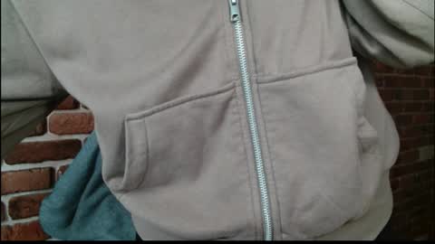 sun__shadow online show from April 3, 1:42 pm