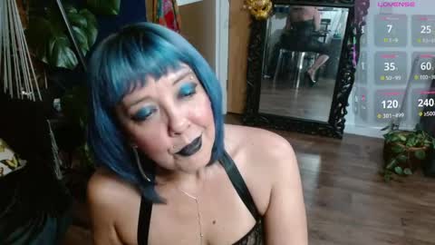 Sunni Knight online show from May 23, 2:21 am