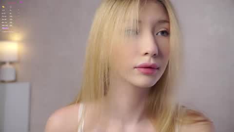 Lily online show from May 24, 2:38 pm