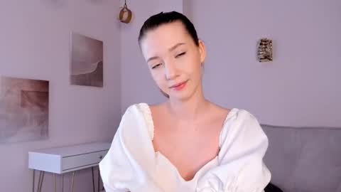 Snapshot of sunnmoonn chatting on February 26, 10:49 am Lily online show from February 26, 10:49 am