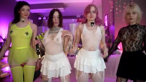 Fia  -  TG -  Mia -  Alice -  online show from May 25, 2:21 am