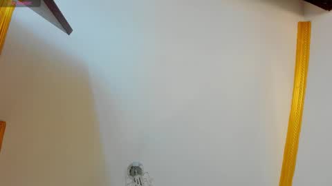 Sunny Leon Z online show from February 13, 9:38 pm