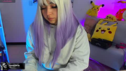     RAVENCLAU GIRL  online show from September 20, 12:36 pm