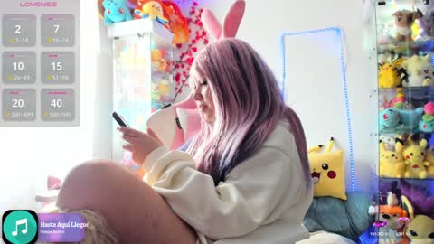     RAVENCLAU GIRL  online show from December 18, 9:08 pm