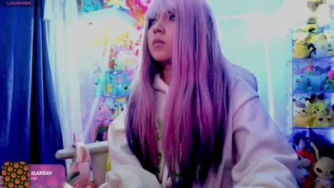     RAVENCLAU GIRL  online show from December 6, 11:24 pm