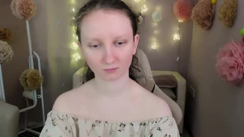 Alice online show from May 26, 1:32 pm