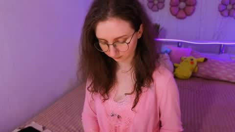 Alice online show from May 7, 3:16 pm