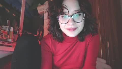 Snapshot of sunshinehella chatting on December 28, 5:14 pm Hella online show from December 28, 5:14 pm