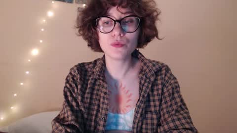 Hella online show from February 7, 4:00 pm