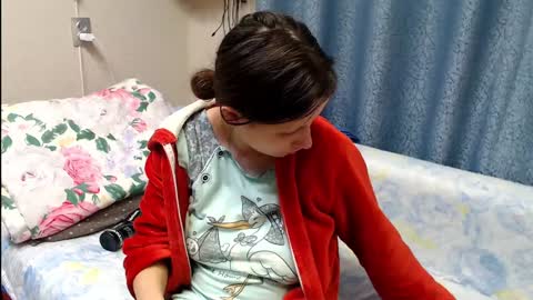 Alisa online show from January 4, 7:02 pm