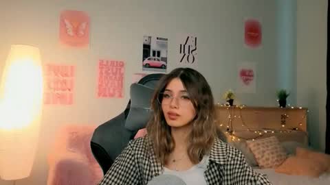 Sara online show from March 18, 1:38 pm