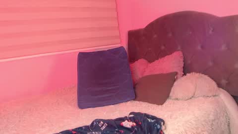 Susan online show from March 7, 4:33 pm