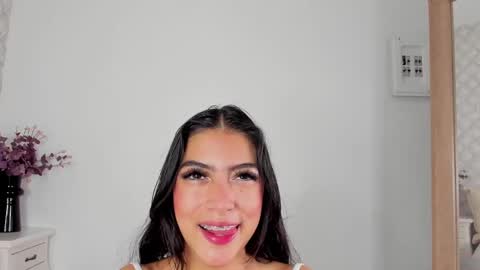 Snapshot of susana__sanchez chatting on February 21, 11:01 am SUSANA online show from February 21, 11:01 am