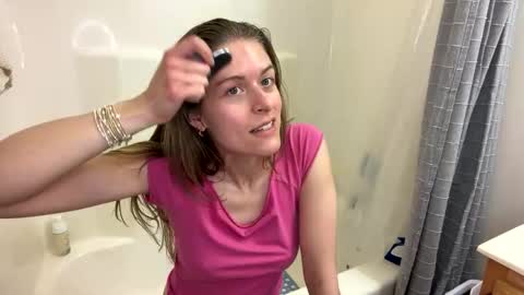 Susannah online show from May 26, 6:18 pm