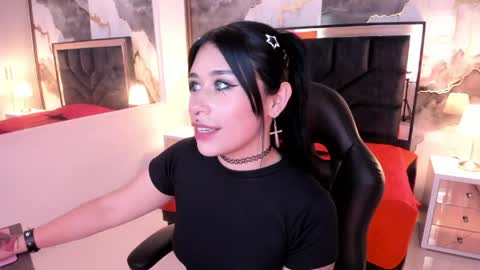 susanvilla online show from May 20, 7:55 pm