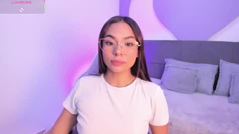 sussy_sweet4u online show from November 3, 9:57 am