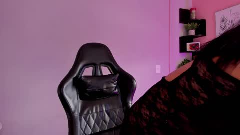 Sussy online show from May 10, 8:33 pm