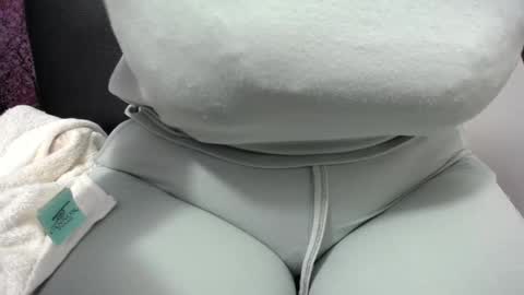 susy_perverttt online show from May 6, 5:28 pm