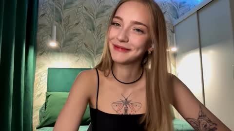 Jessica online show from October 19, 5:04 pm