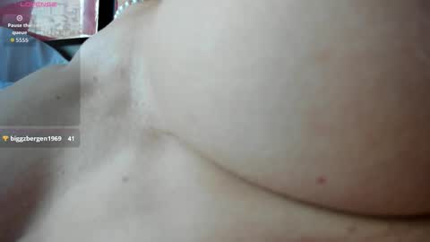 suuzykissuxoxo online show from November 18, 6:47 am