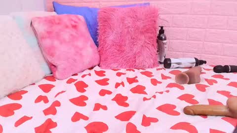 suzan_30 online show from May 26, 9:14 pm