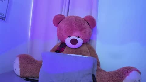 suzan__cooper2 online show from December 4, 7:23 pm