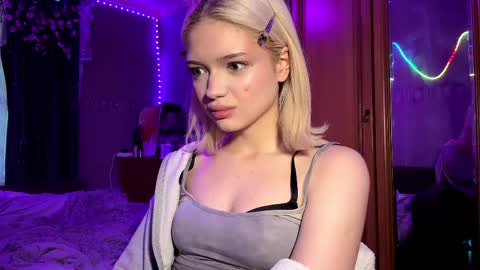 Stacy online show from May 15, 10:45 pm