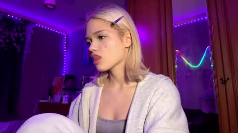 Stacy online show from May 15, 11:18 pm
