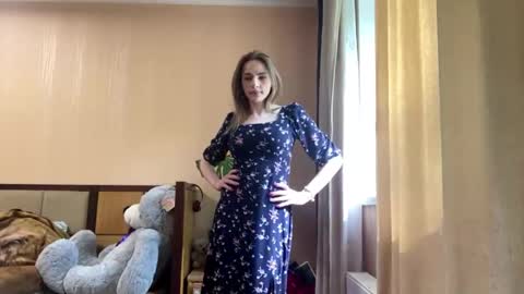 Emila online show from May 5, 12:41 pm