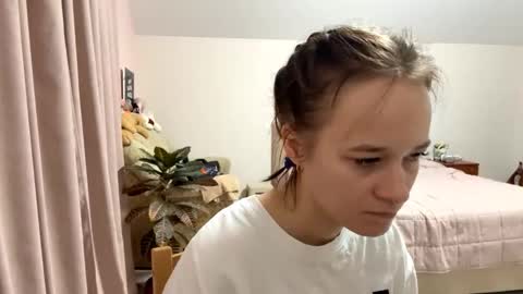 Lilu online show from September 23, 6:39 pm