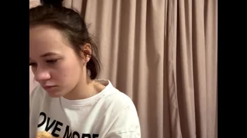 Lilu online show from September 15, 6:37 pm