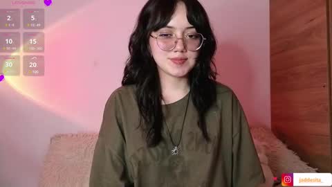 Snapshot of suzumi_ chatting on February 11, 8:05 am Jadde online show from February 11, 8:05 am