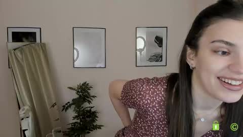 Suzy  next stream  Thursday Friday Saturday online show from January 18, 1:41 am