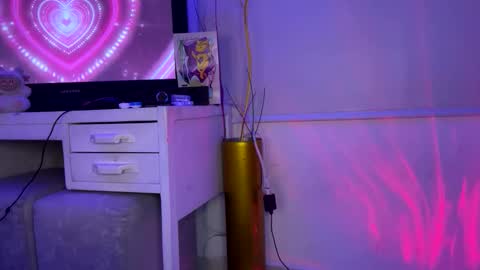 Valeria online show from May 19, 1:56 am