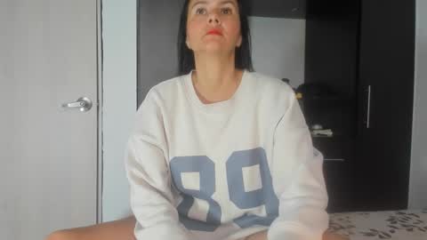 sweet1004 online show from September 25, 12:04 pm
